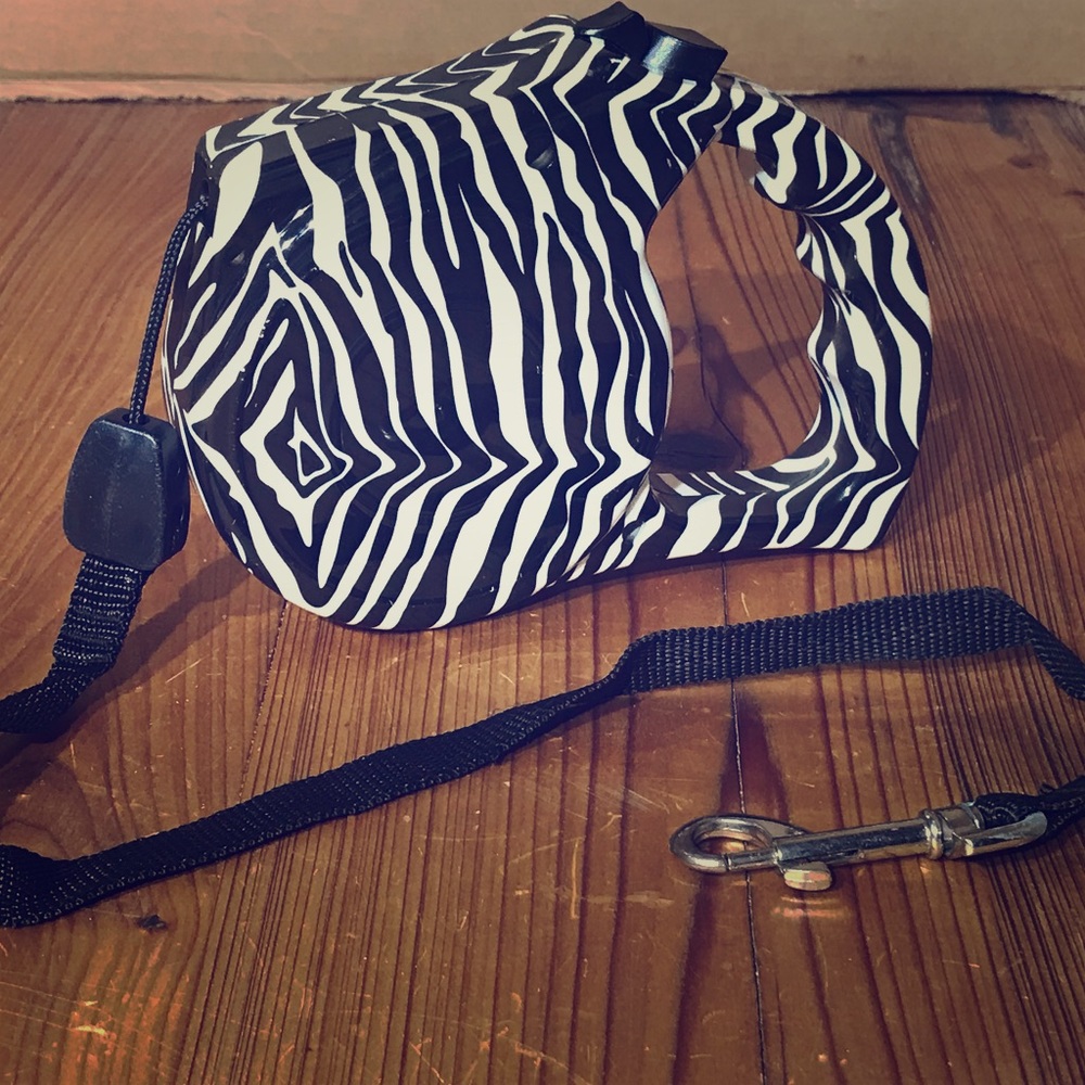 Zebra Animal Print Retractable Dog Leash 🦓 ❤️